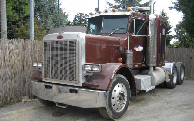 PETERBILT 1