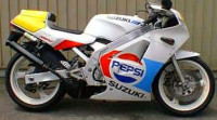 FOTO SUZUKI RGV250 GAMMA PEPSI 1989