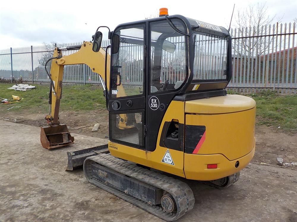 Caterpillar 302.5C 2010 (2)