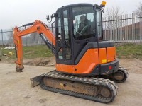 Hitachi ZX52U  2011 (2)