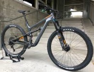 2019  HABIT CARBON 1