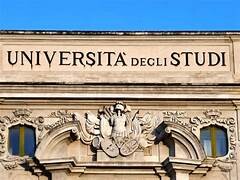 UNIVERSITA DEGLI STUDI GENERICA